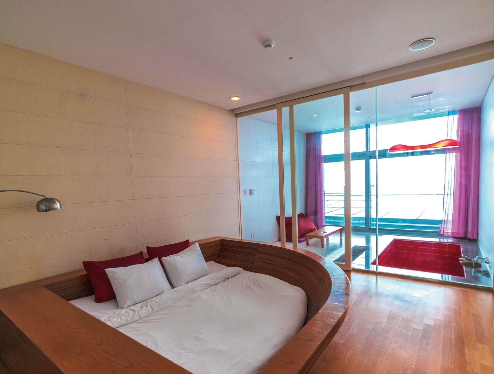גנגנאונג Haslla Art World Museum Hotel מראה חיצוני תמונה